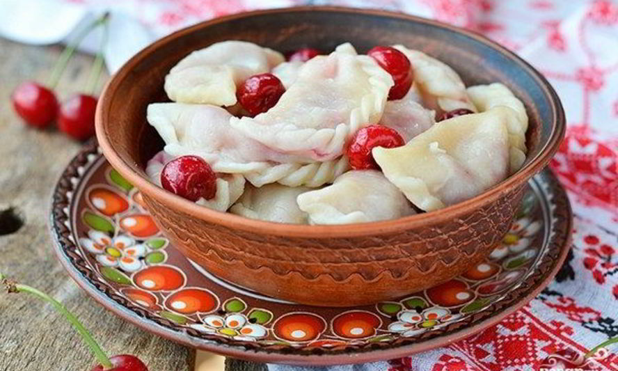 Рецепт вареники с вишнями из заварного теста