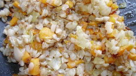 вкусные вареники с гречкой и овощами