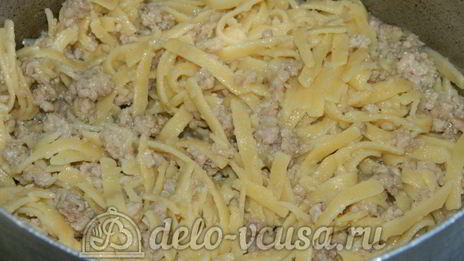 яичная лапша с мясом и овощами