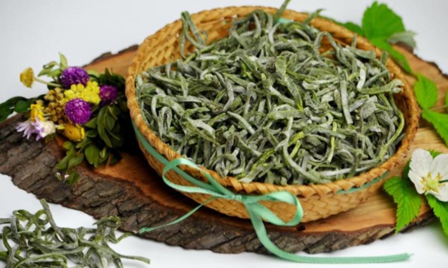 Рецепт зеленая домашняя лапша с крапивой