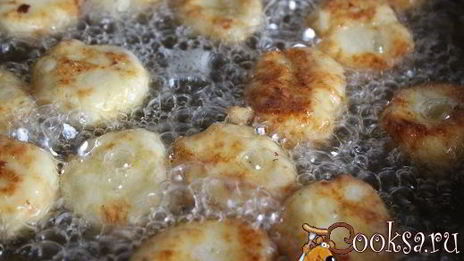 жареные картофельно-творожные клецки