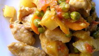 Быстрое жаркое из курицы с овощами