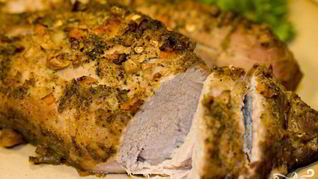 Свиное жаркое в красном вине