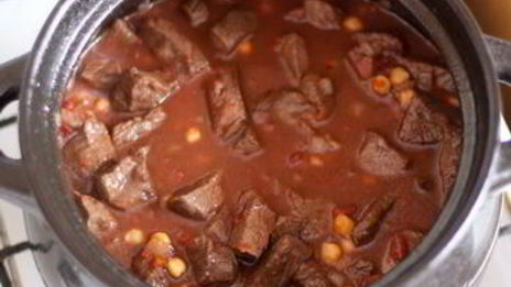 жаркое из говядины с нутом