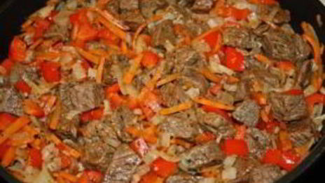 жаркое из говядины в горшочках