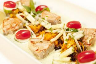 Жаркое из индейки с изюмом