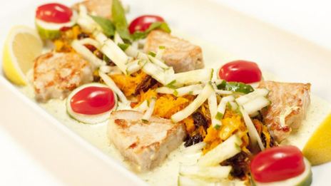 жаркое из индейки с изюмом