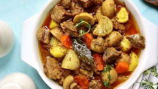 Жаркое из свинины и картофеля