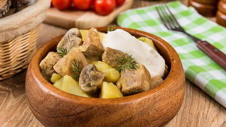 жаркое из свинины с шампиньонами