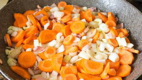 жаркое из свиного сердца с брюссельской капустой