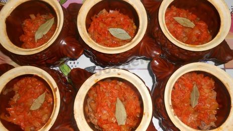жаркое из свиных ребрышек с картошкой в горшочках