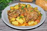 Жаркое из телячьих хвостов с картофелем