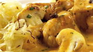 Жаркое по-охотничьи с квашеной капустой