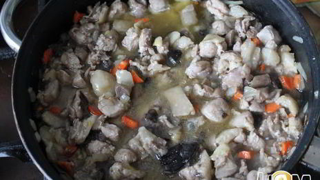 жаркое под соусом бешамель