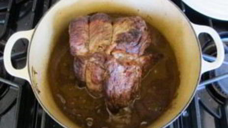 жаркое с говядиной, картофелем и фасолью