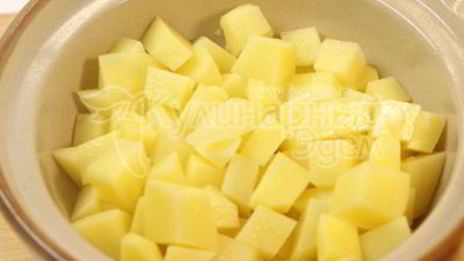 жаркое с стручковой фасолью и опятами