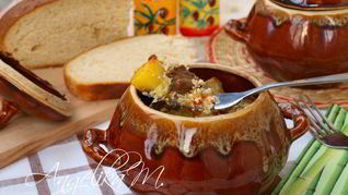 Жаркое в горшочках с мясом
