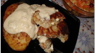 Картофельные зразы и лепешки с одной начинкой