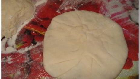 картофельные зразы и лепешки с одной начинкой