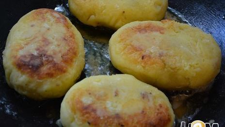 картофельные зразы с мясом и сыром