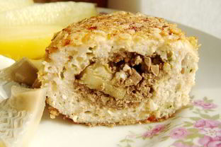 Куриные зразы с печенью и солеными груздями