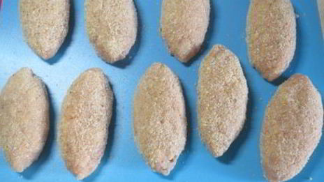 куриные зразы с яйцом и луком и шотландское яйцо