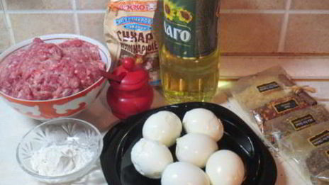 куриные зразы с яйцом и луком и шотландское яйцо