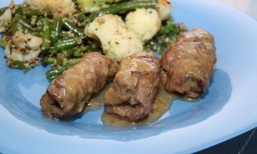 Рецепт зразы из говядины с начинкой из сухарей по-варшавски