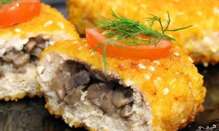 Рецепт зразы из индейки с грибами