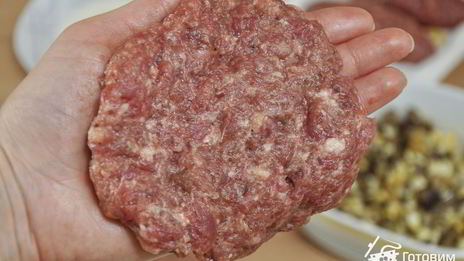 зразы с грибами, луком и яйцом