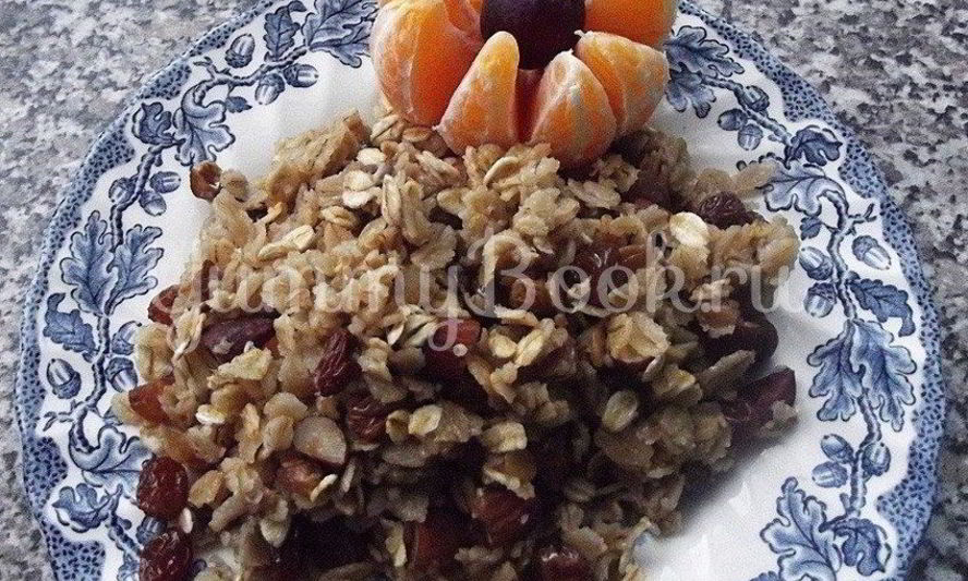 Рецепт геркулесовая каша с миндалем и изюмом в мультиварке