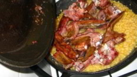 гороховая каша с копчеными ребрышками