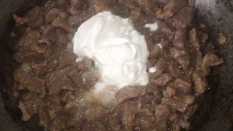 бефстроганов и гречневая каша