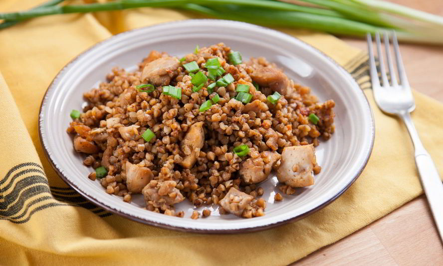 Рецепт гречка по-купечески с курицей и зеленым луком