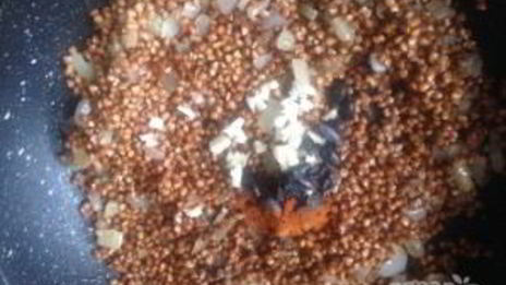 гречка с картофелем и специями