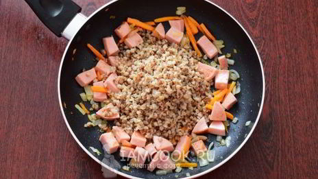 гречка с колбасой