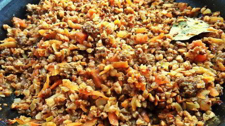 гречка с мясом и корнеплодами