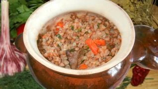 Гречка в горшочках с говядиной