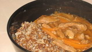 Гречневая каша с мясной поджаркой