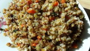 Каша гречневая рассыпчатая с морковью и специями
