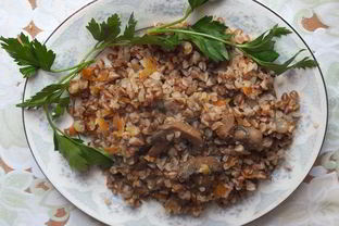 Постная гречка с грибами