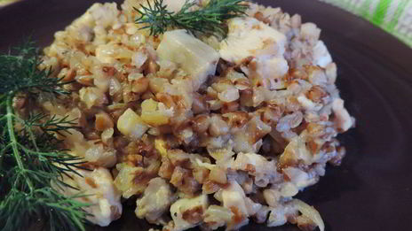 сливочная гречка с грибами и курицей