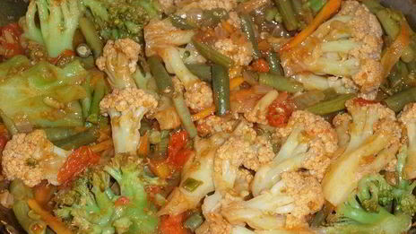 зеленая гречка с овощами