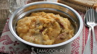 Каша гороховая с копченостями