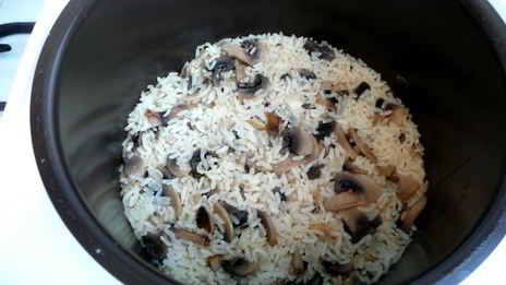 каша с грибами в мультиварке на воде