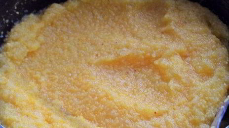 полента с беконом и овощами