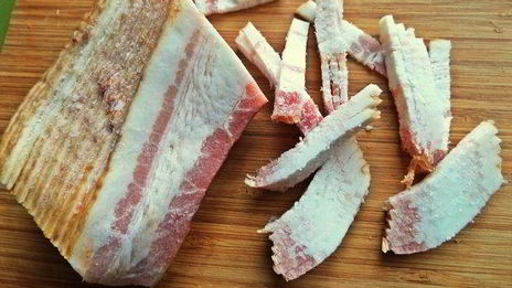 полента с беконом и овощами