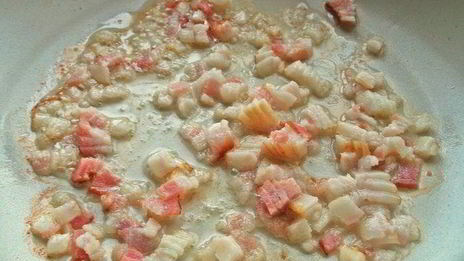 полента с беконом и овощами