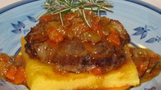 Полента с мясным рагу