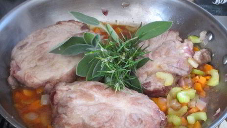 полента с мясным рагу